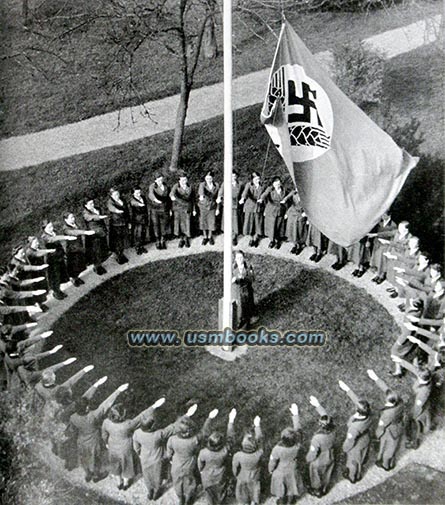 RAD flag, Hakenkreuz und Ehre