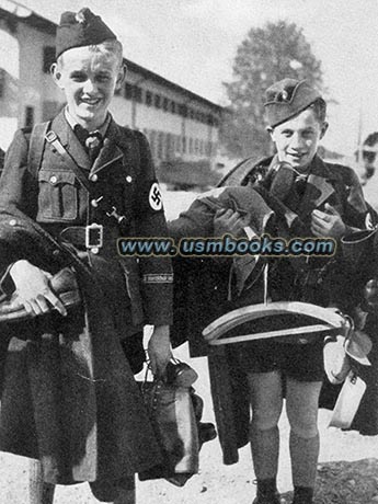 Nationalsozialistische Deutsche Oberschule Starnberger See uniformed students