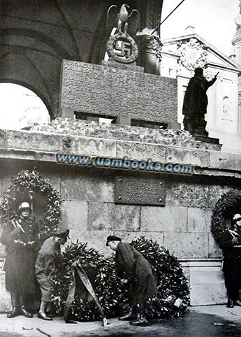 feldherrnhalle Munich, Nazi Putsch monument